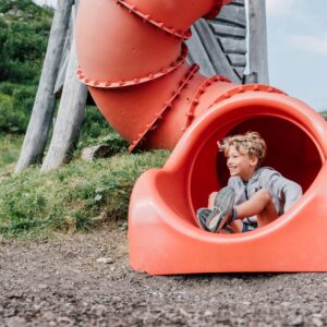 Geisterberg-Spielplatz-Kinder Geisterberg-Spielplatz-Kinder